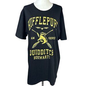 Hogwarts Graphic T-Shirt Size Large Hufflepuff Quidditch Team Seeker